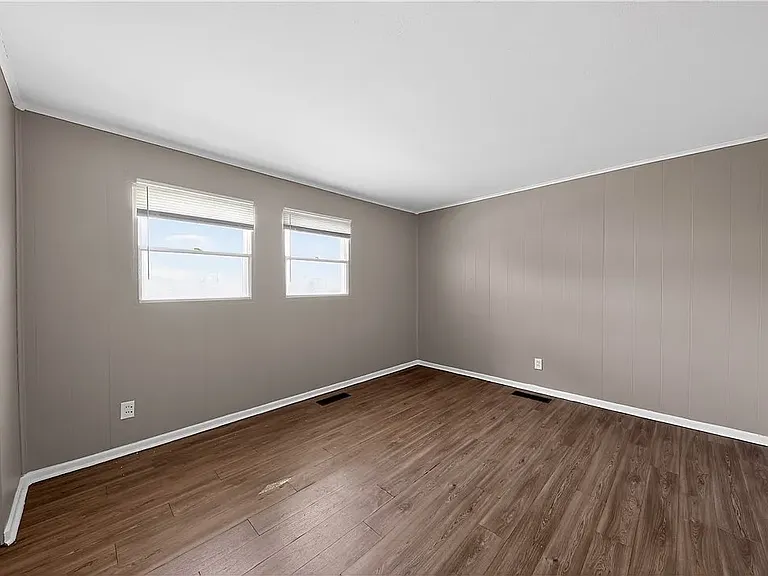 4176 Mapleleaf Dr — Photo 10