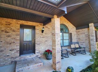 929 Silver Bluff Cir, Branson West, MO 65737