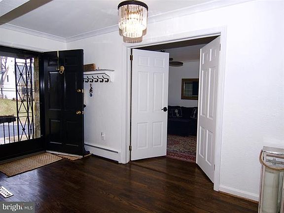 3rd image of 8301 Woodhaven Blvd