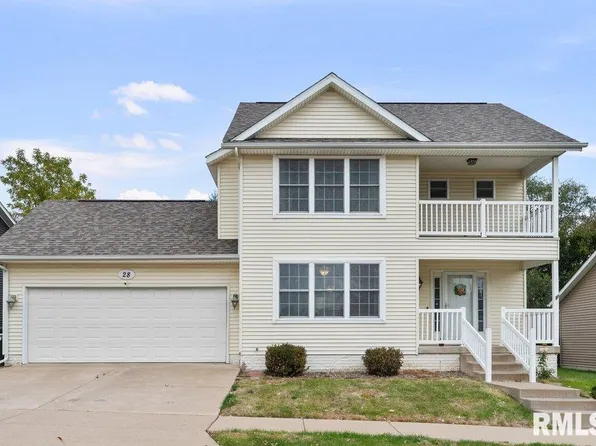 28 W Village Cir, Davenport, IA 52806