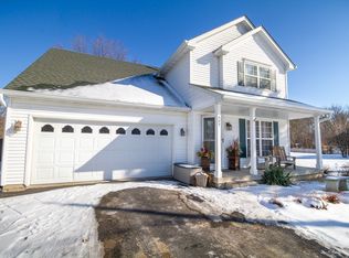 607 Rustic Rook Dr, Somonauk, IL 60552