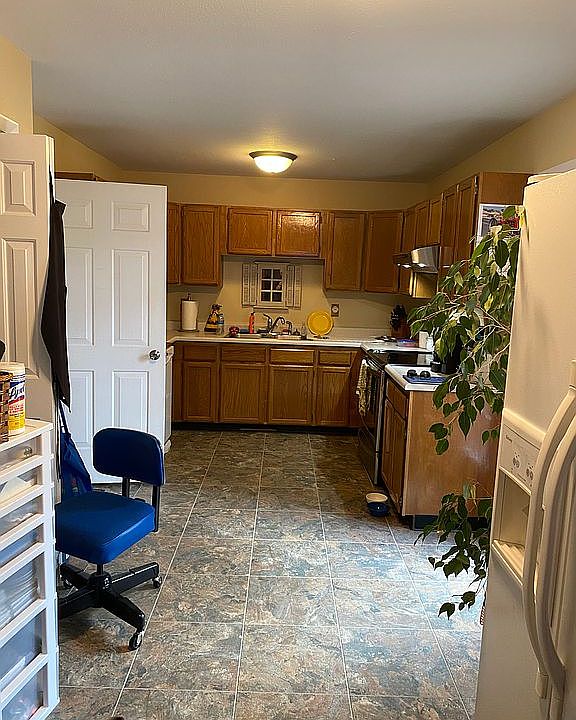 1st image of 16 Sage Dr