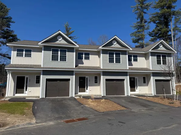 8B Dearborn Circle, Goffstown, NH 03045