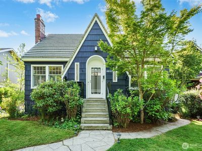 4537 46th Avenue SW, Seattle, WA, 98116