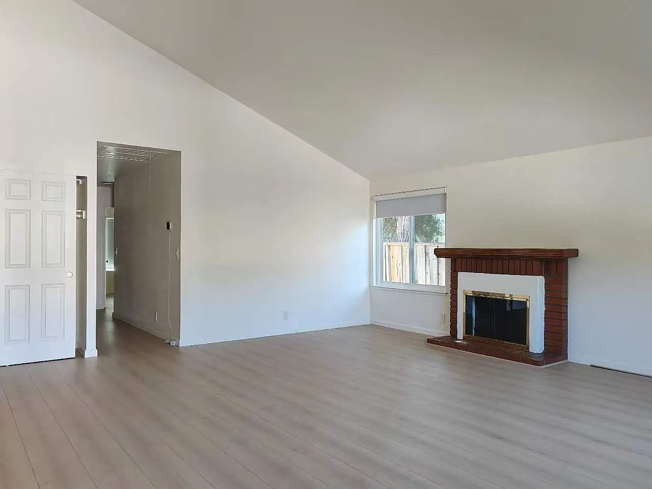 3 bed, 1442 sqft, $4,800 — Photo 4