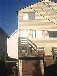 2nd image of 1380 Kossuth St