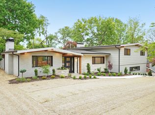 2550 S Luster Ave, Springfield, MO 65804