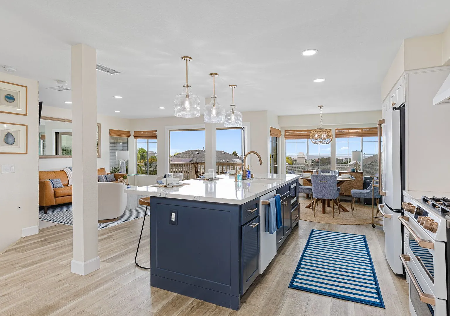 Ocean View Leucadia Townhome | Walk to Beach, Dining & More — Photo 3