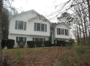 17 High Pointe Dr, White, GA 30184