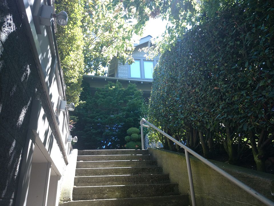 2nd image of 2502 Minor Ave E