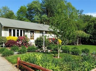 6 White Pine Rd, Coventry, RI 02816