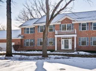 28870 N Forest Lake Ln, Libertyville, IL