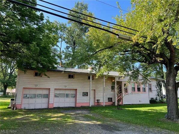 4047 Pendleton Rd, Leavittsburg, OH 44430