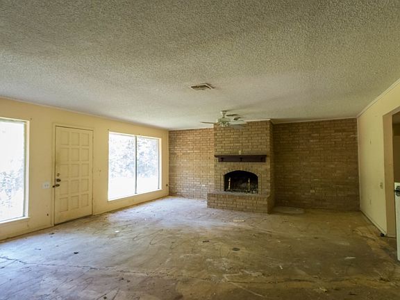 5th image of 1673 Cherry Creek Dr