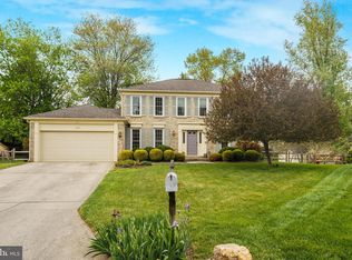 17205 Sandy Knoll Dr, Olney, MD 20832