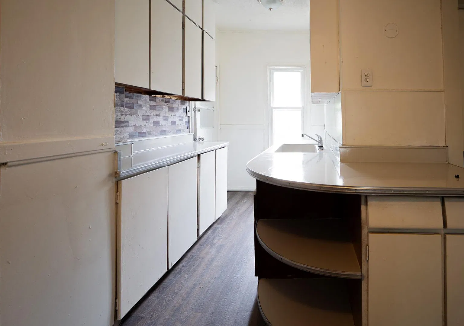 7801 Brinsmade Ave - Unit 2 — Photo 2