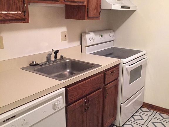 3rd image of 23254 Chestnut Oak Ct #1005