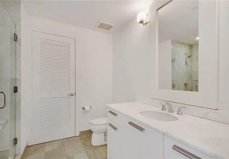 1050 Brickell Ave #3222 — Photo 10