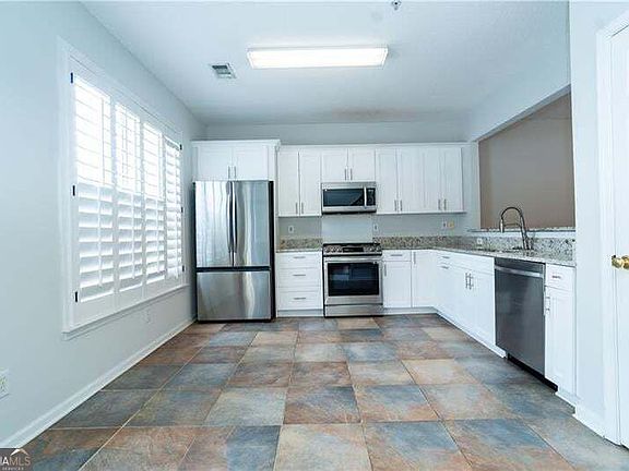 5th image of 2766 Ashleigh Ln