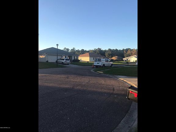 4th image of 3007 Thorn Glen Ct