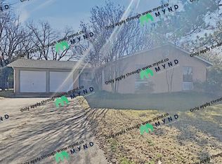 2704 Trinity St, Irving, TX 75062