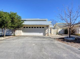 32 Antelope Trl, Kerrville, TX 78028