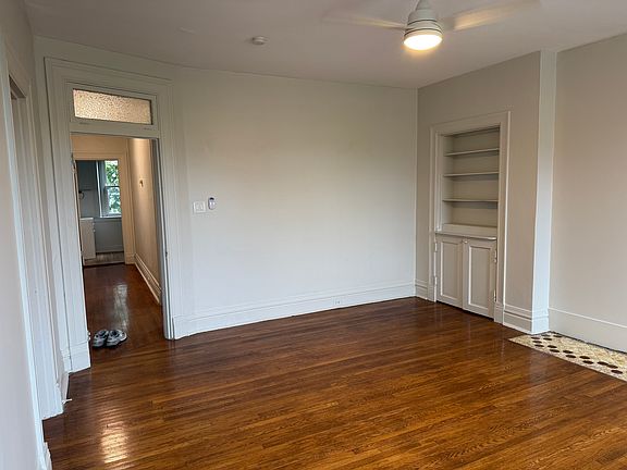 Living Room - 3