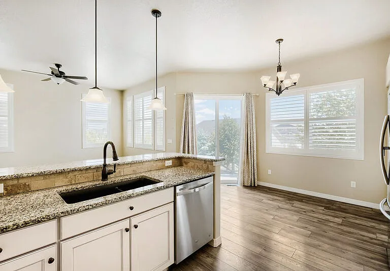 8433 Crooked Branch Ln — Photo 7