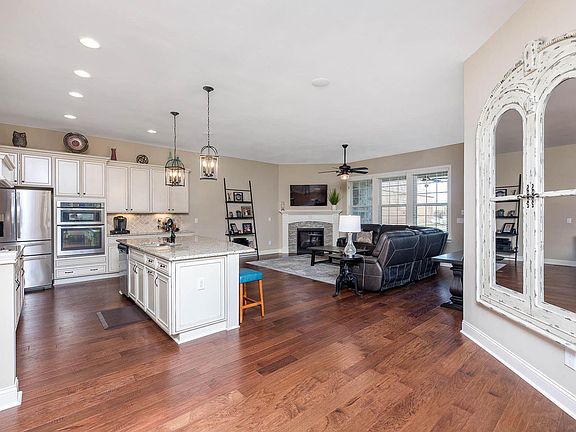 4th image of 11012 Sellers Ct