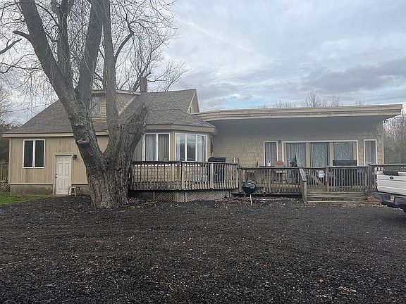 2nd image of 1064 Maxim Southard Rd