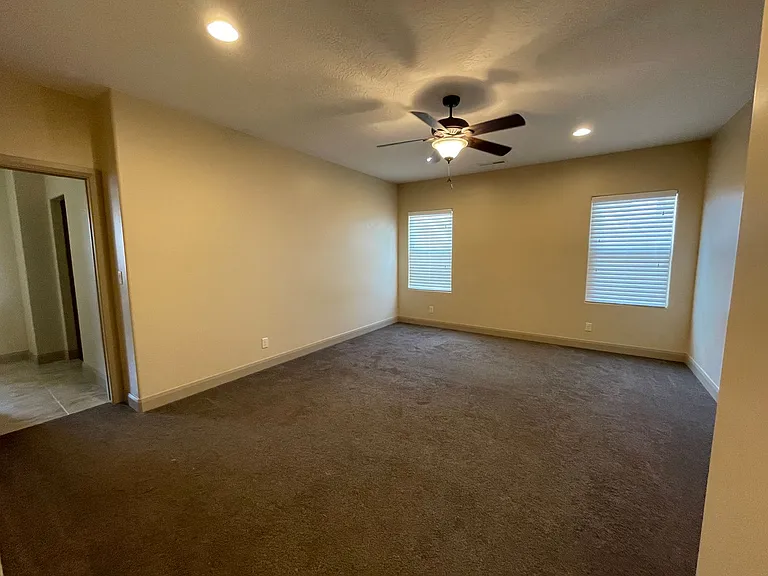 83 N Lee Ln — Photo 9