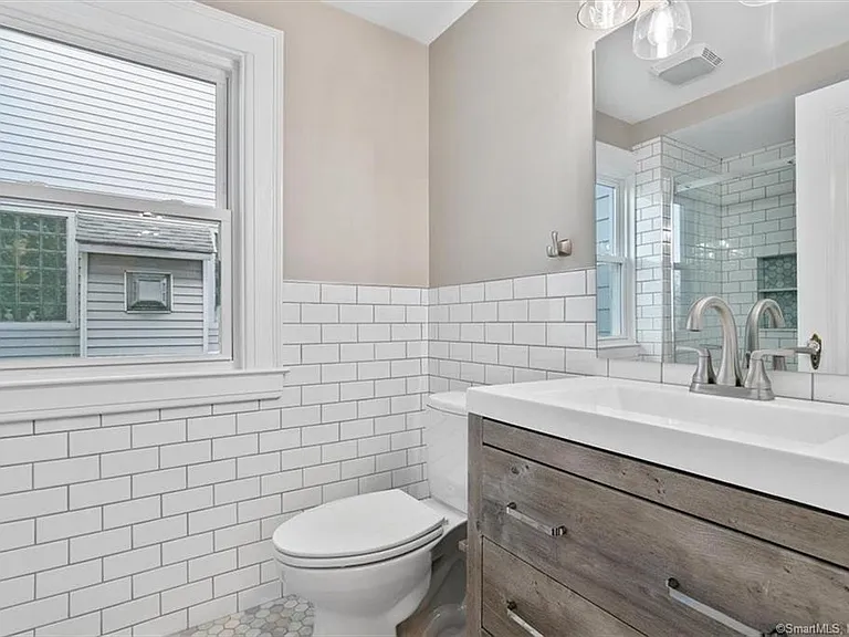 223 Townsend Ave #1 — Photo 21