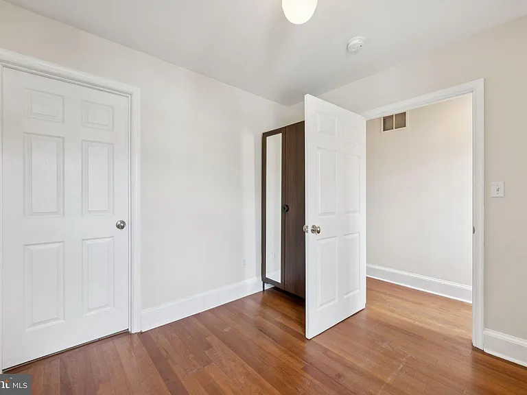 1814 E Pratt St — Photo 29