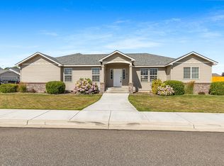 216 S Belfair St, Kennewick, WA 99336