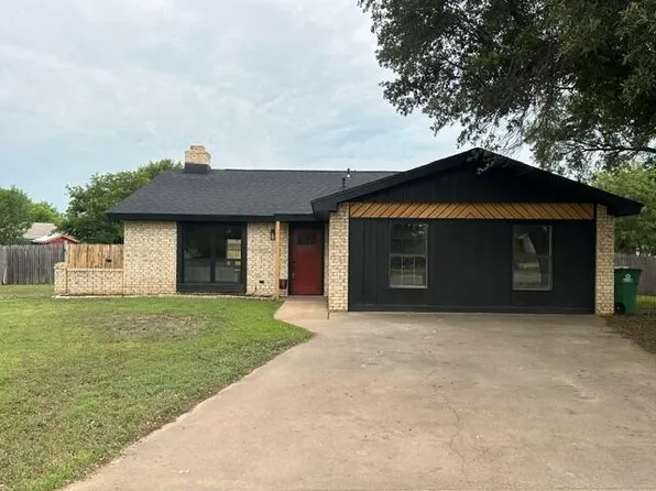 1210 Ricks Ct, San Angelo, TX 76905