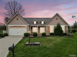4 Haywood Ct, Saint Charles, MO 63303