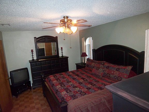 5th image of 1812 Medina Dr