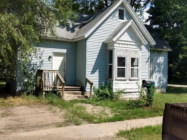 115 Mary St, Hartford, MI 49057