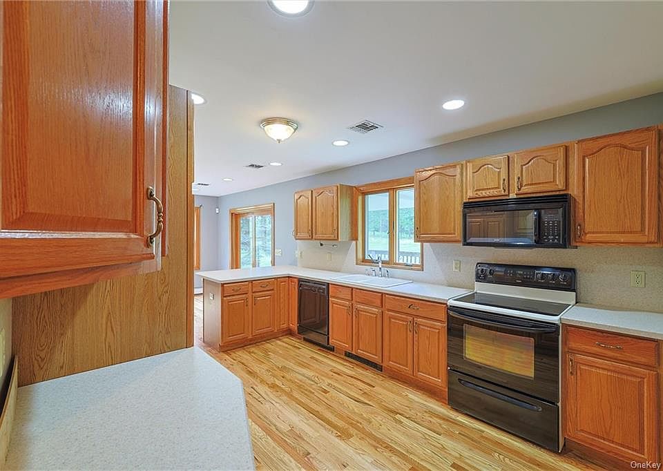 64 Vinegar Hill Rd, Pine Bush, NY 12566 Zillow