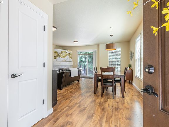 4th image of 16907 SE 41st Cir