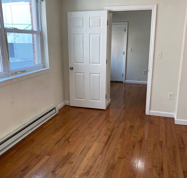 31 Chelsea St #2 — Photo 8
