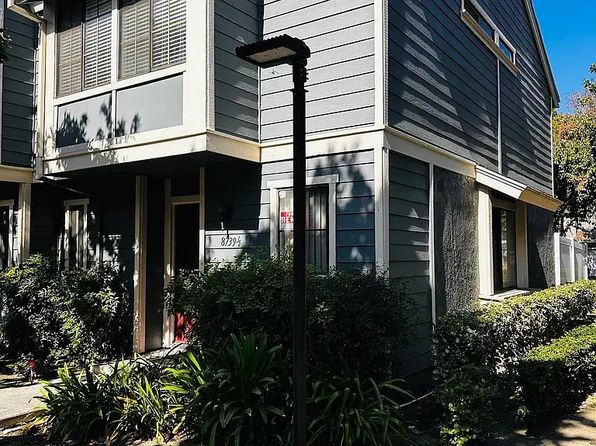 8739 1/2 Pine Crest Pl #8739-1/2