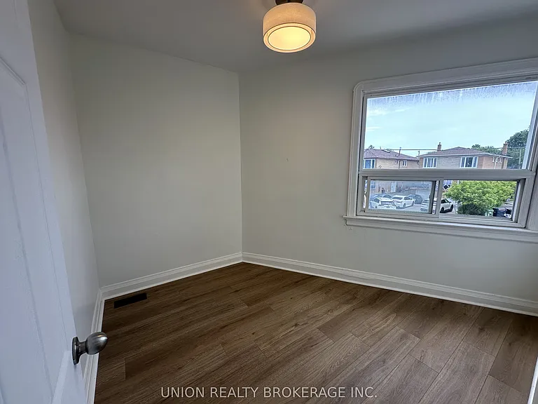 582 Danforth Rd — Photo 6