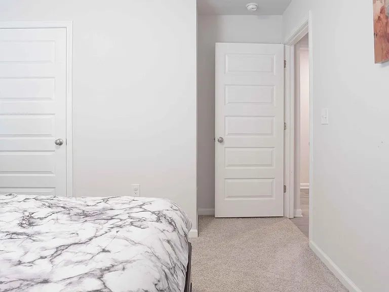 4028 Brighton Blvd — Photo 22