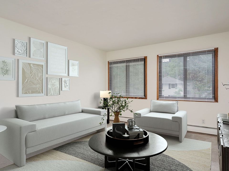 1st image of 48 27th Ave SE APT 2