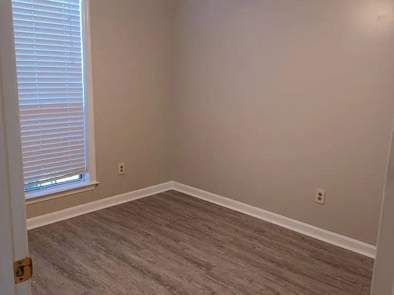 2860 Maple Cir — Photo 12