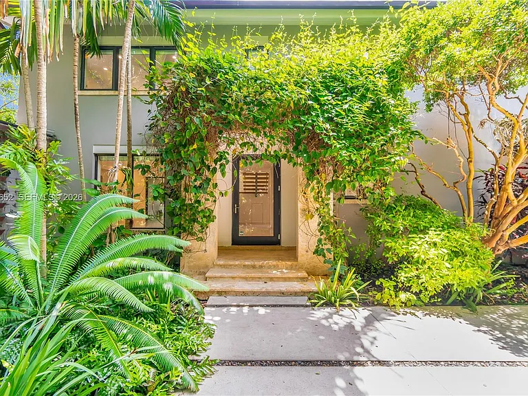 6840 Sunrise Pl — Photo 3