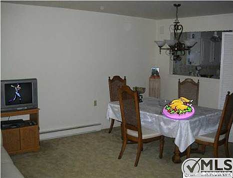 3rd image of 58B Buckingham Dr