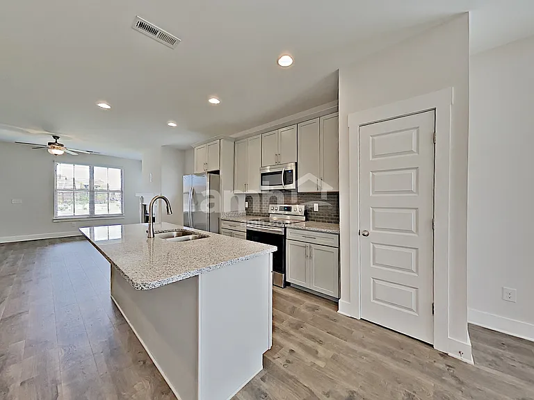 5149 Jack Byrnes Dr — Photo 4