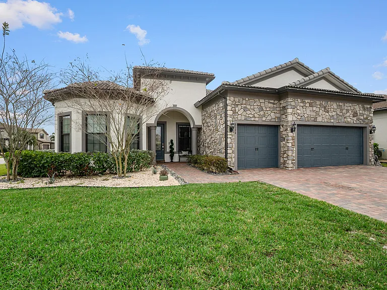 8324 Pedigree Cir — Photo 5